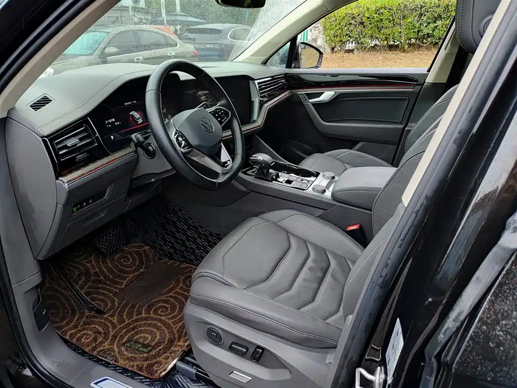 Touareg 2021 3.0TSI Ruixiang Edition Classic Sports Package купить на сайте DeffCars