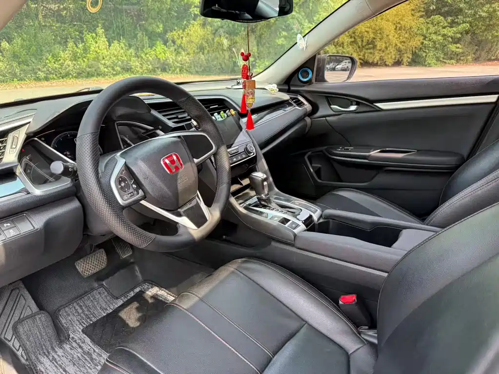 Civic 2016 220TURBO CVT Deluxe Edition купить на сайте DeffCars