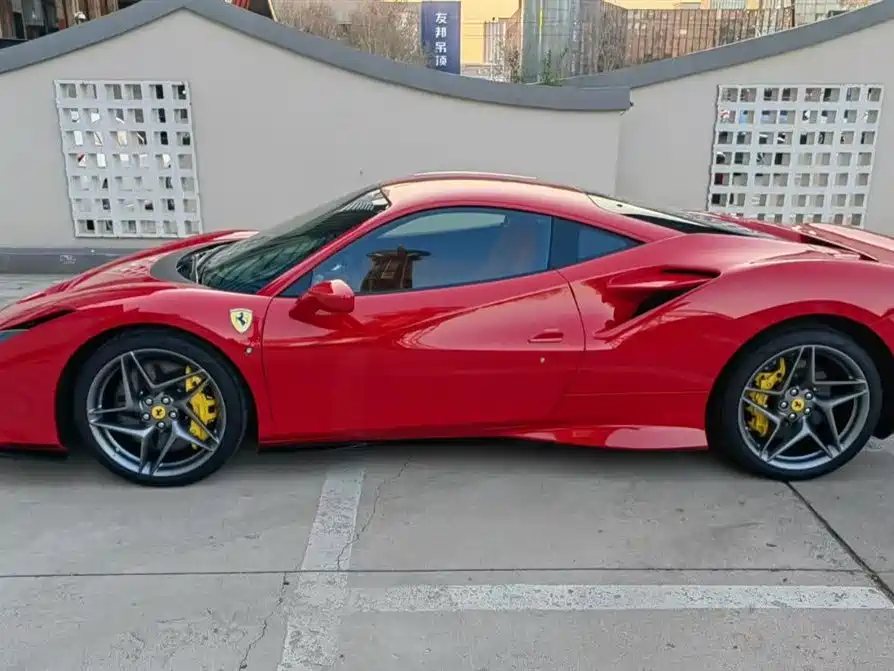 Ferrari F8 2019 Tributo 3.9T V8 купить на сайте DeffCars