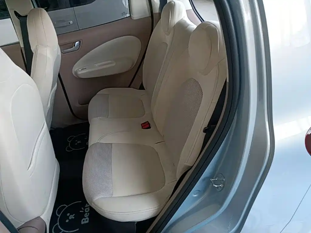Hongguang MINIEV 2025 fourth generation four-door version advanced model купить на сайте DeffCars