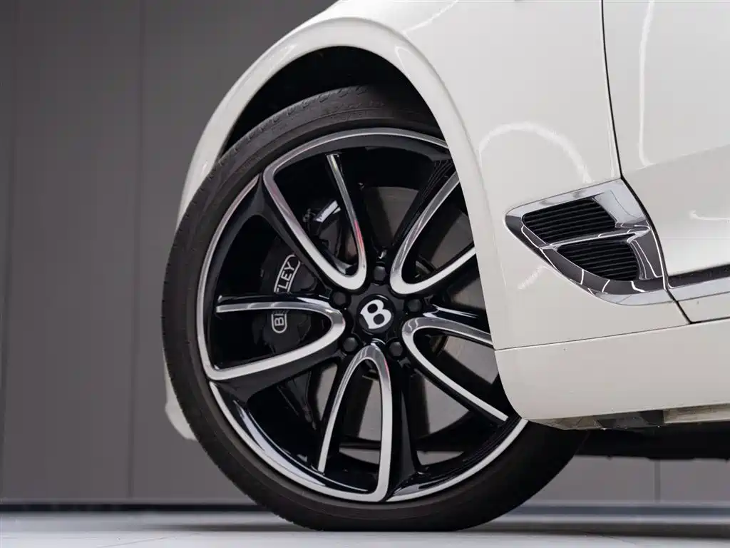 Continental 2020 4.0T GT V8 купить на сайте DeffCars