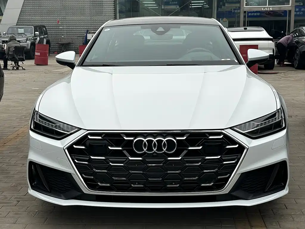 Audi A7 2025 45 TFSI Premium Selection купить на сайте DeffCars
