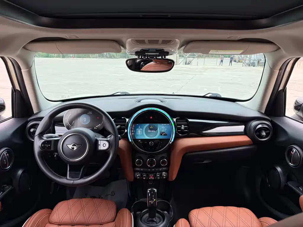MINI 2022 1.5T COOPER Artist Five-Door Edition купить на сайте DeffCars