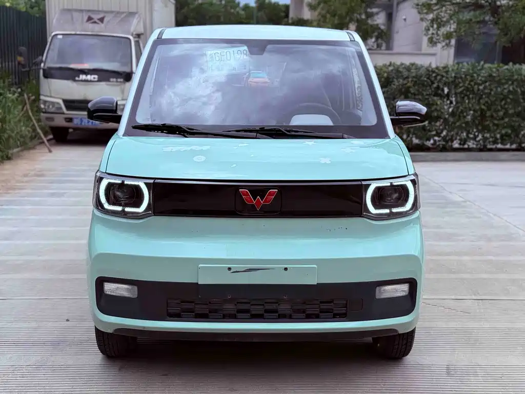 Hongguang MINIEV 2021 macaron sandwich model 120km ternary lithium купить на сайте DeffCars