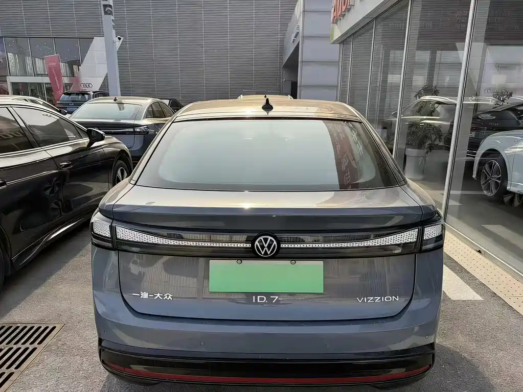 Volkswagen ID.7 VIZZION 2024 AIR купить на сайте DeffCars