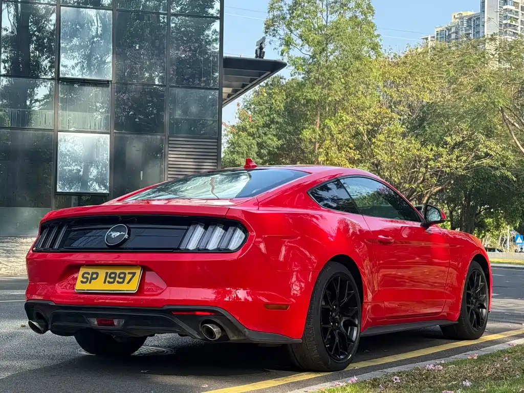 Mustang 2021 2.3T EcoBoost купить на сайте DeffCars