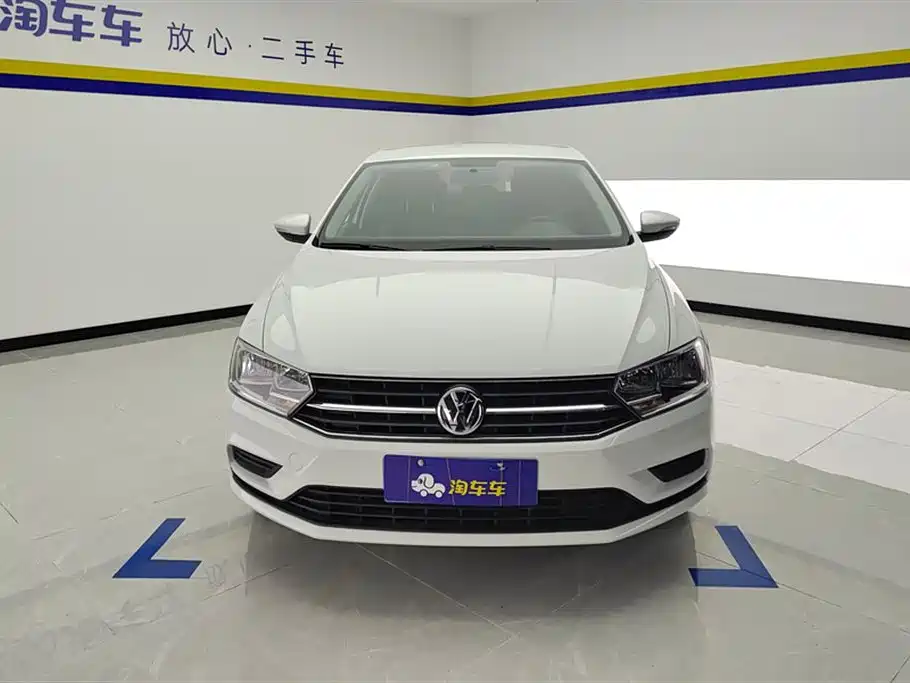 Bora 2019 Bora Legend 1.5L Manual Fashion National VI купить на сайте DeffCars