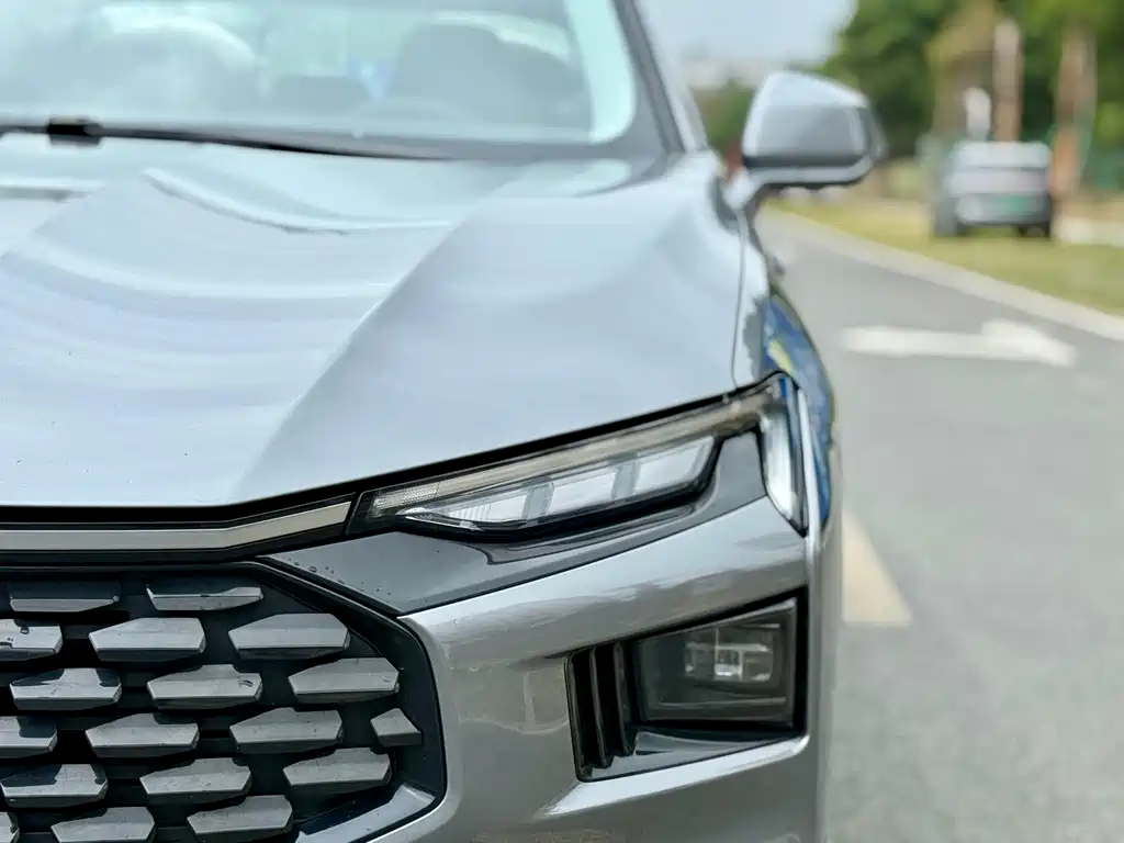 Mondeo 2025 2.0T EcoBoost Luxury купить на сайте DeffCars