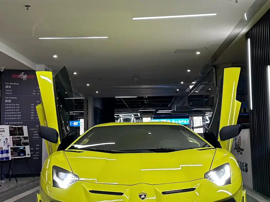 Aventador 2011 LP 700-4 купить на сайте DeffCars