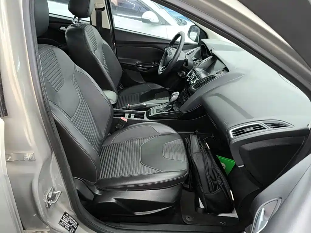 Focus 2015 sedan 1.6L automatic fashion model купить на сайте DeffCars