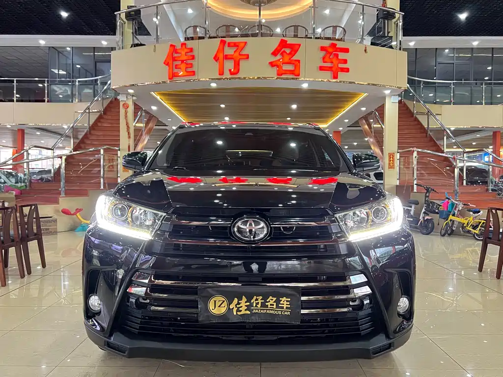 Highlander 2018 2.0T four-wheel drive knight version, 7 seats, National VI купить на сайте DeffCars