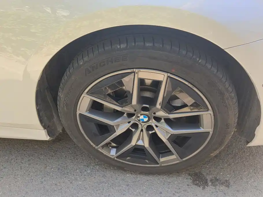 BMW 5 Series 2025 530Li Leading Luxury Package купить на сайте DeffCars