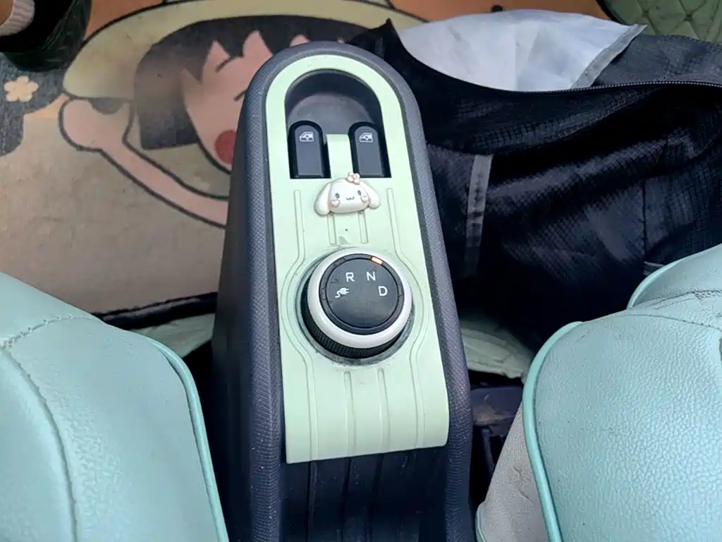 Hongguang MINIEV 2021 Macaron Fashion Lithium Iron Phosphate купить на сайте DeffCars