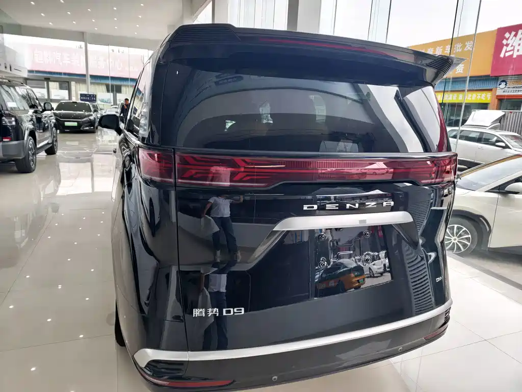 Denza D9 2022 DM-i 1040 Premium Type купить на сайте DeffCars