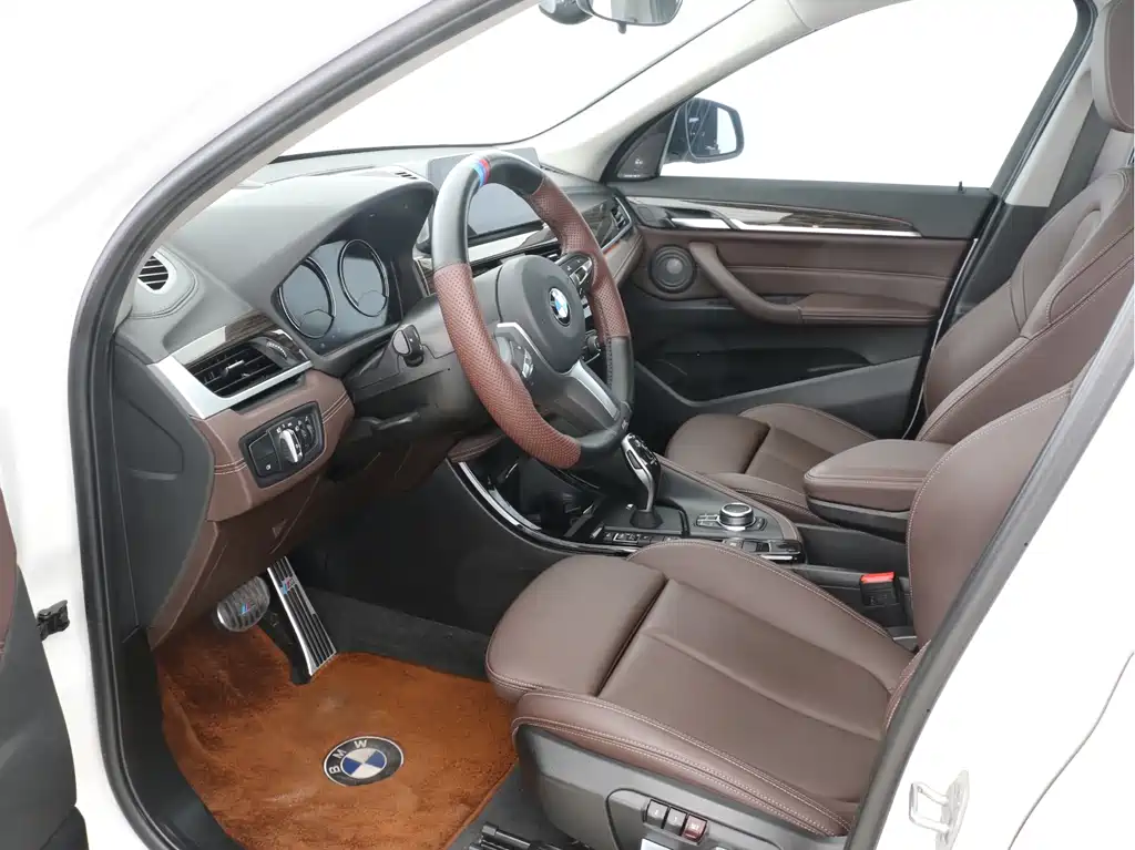 BMW X1 2022 xDrive25Li Exclusive Model купить на сайте DeffCars