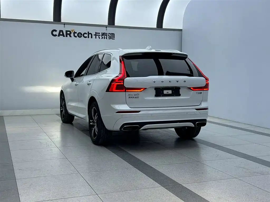 Volvo XC60 2018 T5 four-wheel drive Zhiyuan Sport Edition купить на сайте DeffCars