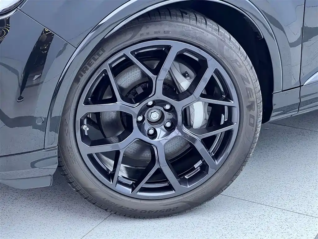 Audi Q7 2025 55 TFSI quattro S line sports купить на сайте DeffCars