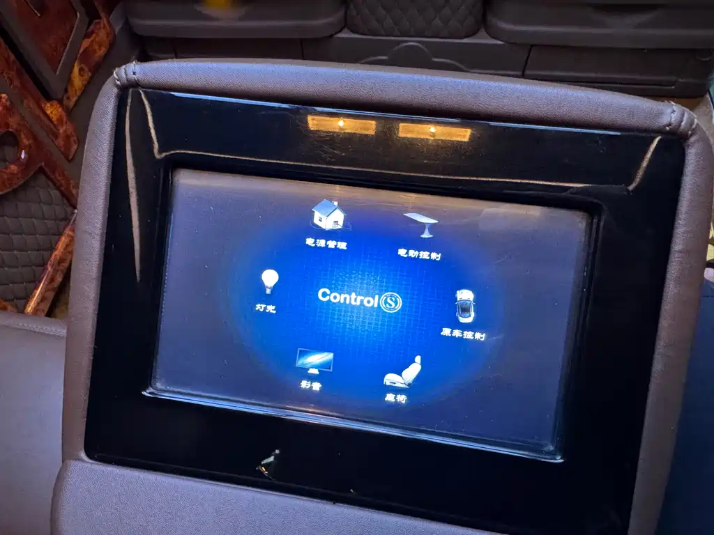 Kailuwei 2018 2.0TSI four-wheel drive luxury version 7 seats купить на сайте DeffCars