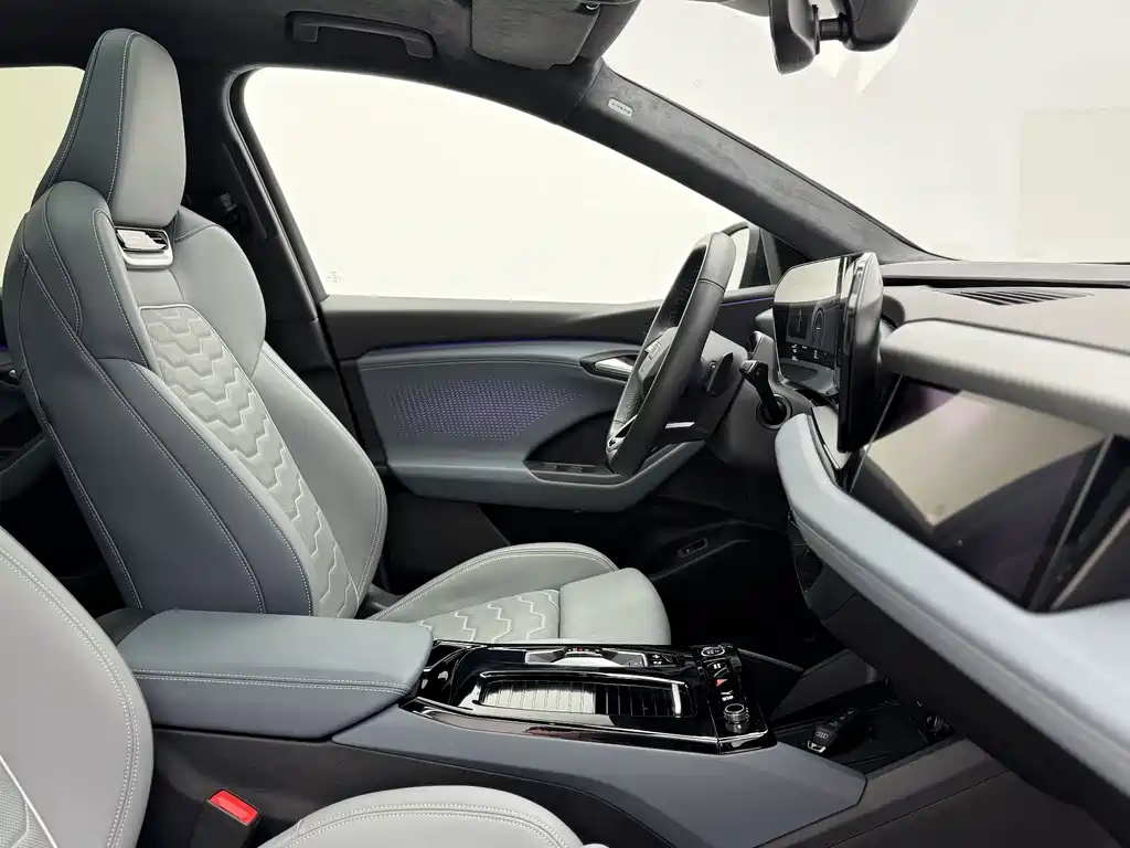 Audi Q6L e-tron 2026 first pilot version купить на сайте DeffCars