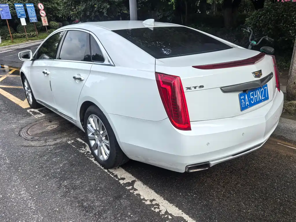 Cadillac XTS 2017款 28T 精英型 купить на сайте DeffCars
