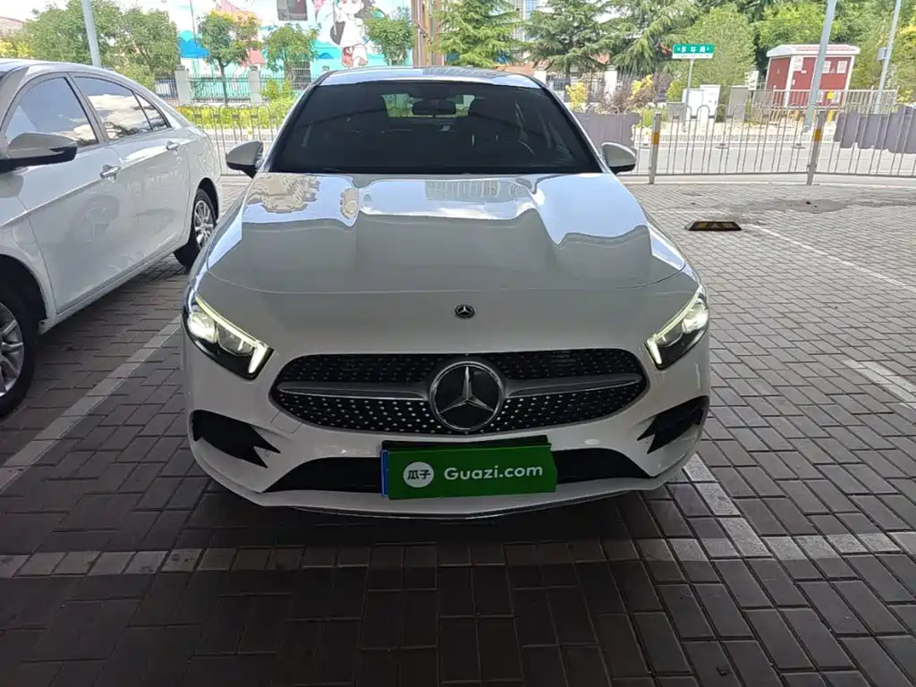 Mercedes-Benz A-Class 2022 Facelift Two A 200 L Sports Sedan Fashionable купить на сайте DeffCars
