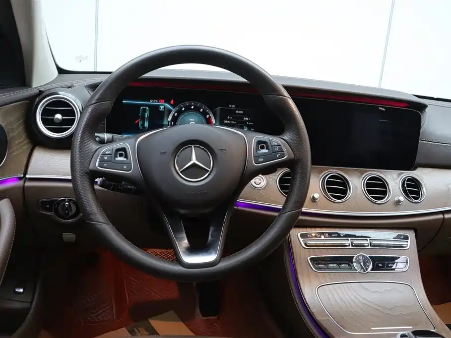 Mercedes-Benz E-Class 2018 facelift E 200 L купить на сайте DeffCars