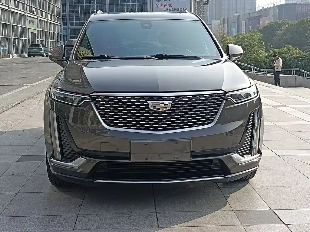 Cadillac XT6 2020 28T six-seat luxury model купить на сайте DeffCars