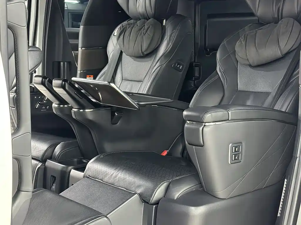 Wilfa 2024 Crown Dual Engine 2.5L Supreme Executive Edition купить на сайте DeffCars
