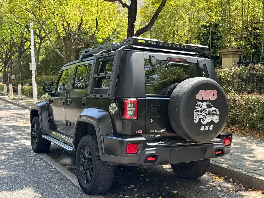 Beijing Off-Road BJ40 2023 2.0D Automatic Four-wheel Drive Blade Hero Edition Knight Type купить на сайте DeffCars