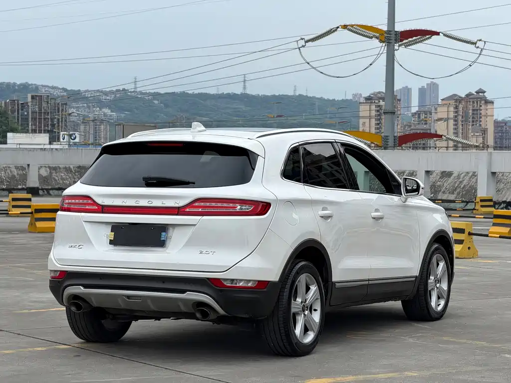 Lincoln MKC 2017 2.0T 2WD Exclusive Edition купить на сайте DeffCars