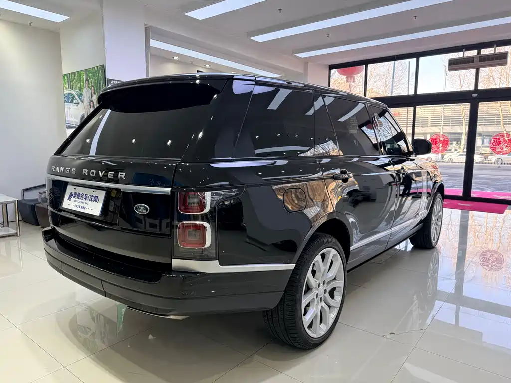 Range Rover 2022 3.0 L6 400PS Legendary Extended Classic Edition купить на сайте DeffCars