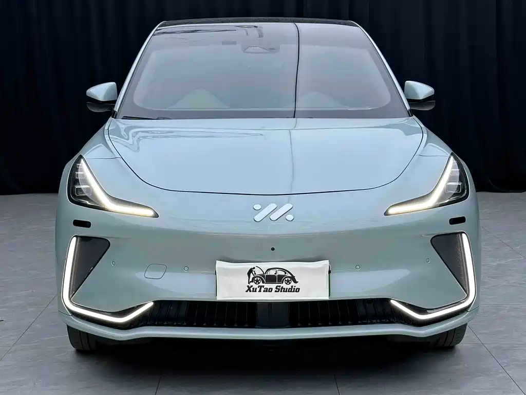 LS7 2023 100kWh Lux four-wheel drive version купить на сайте DeffCars
