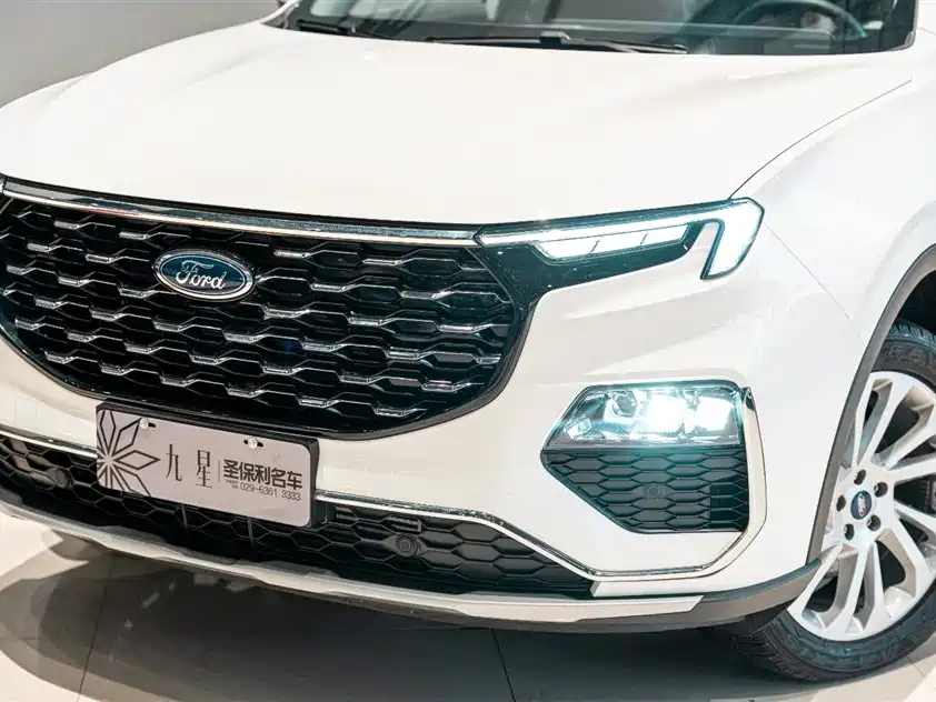 Lingyu 2023 EcoBoost 225 platinum collar type 7 seats (2/2/3) купить на сайте DeffCars