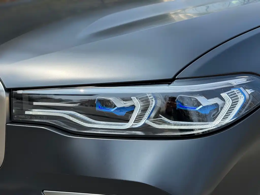 BMW X7 2022 xDrive M50i купить на сайте DeffCars