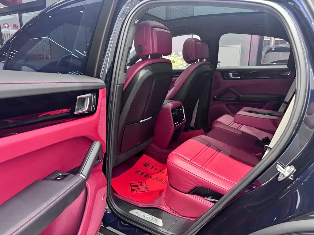 Cayenne 2023 Cayenne 3.0T Platinum Edition купить на сайте DeffCars