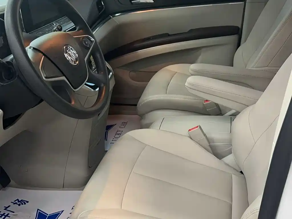 Buick GL8 2023 Land Business Class Comfort Type купить на сайте DeffCars