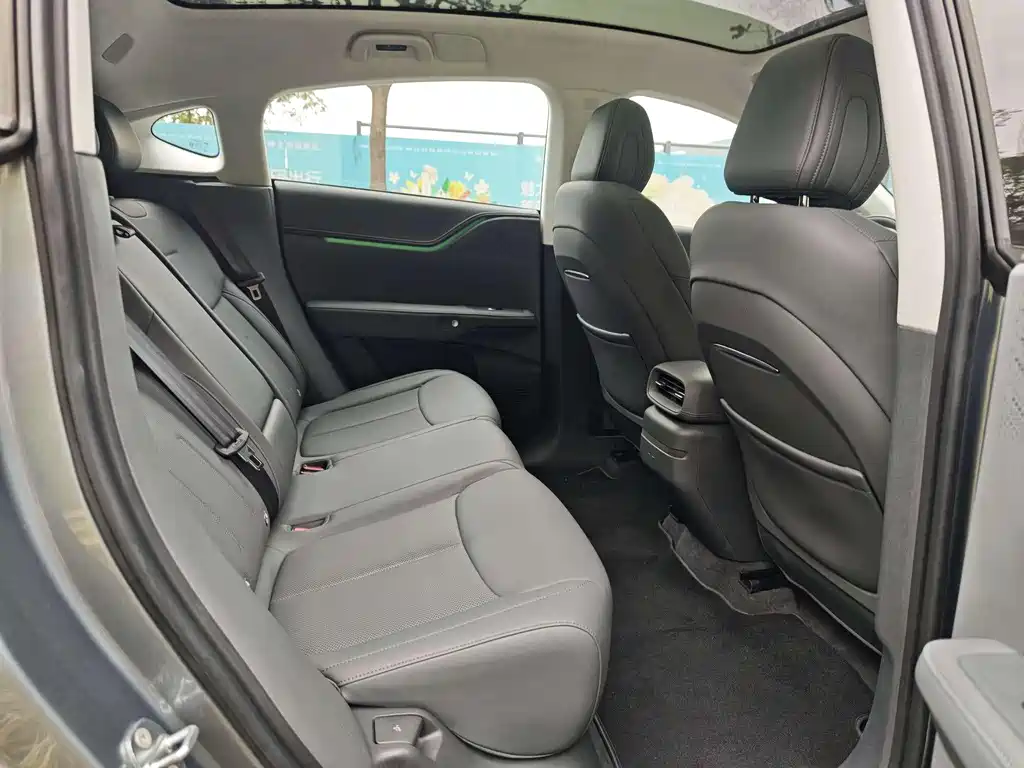 Xpeng G6 2025 model 625 long battery life Max flagship version купить на сайте DeffCars