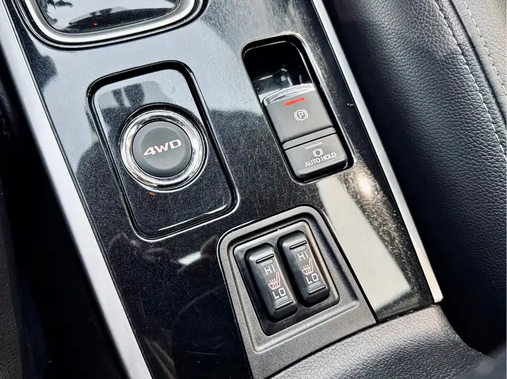 Outlander 2018 2.4L four-wheel drive elite version 5 seats купить на сайте DeffCars