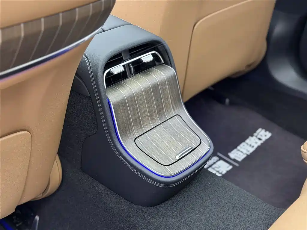 Mercedes-Benz E-Class 2025 E 300 L Luxury Model купить на сайте DeffCars