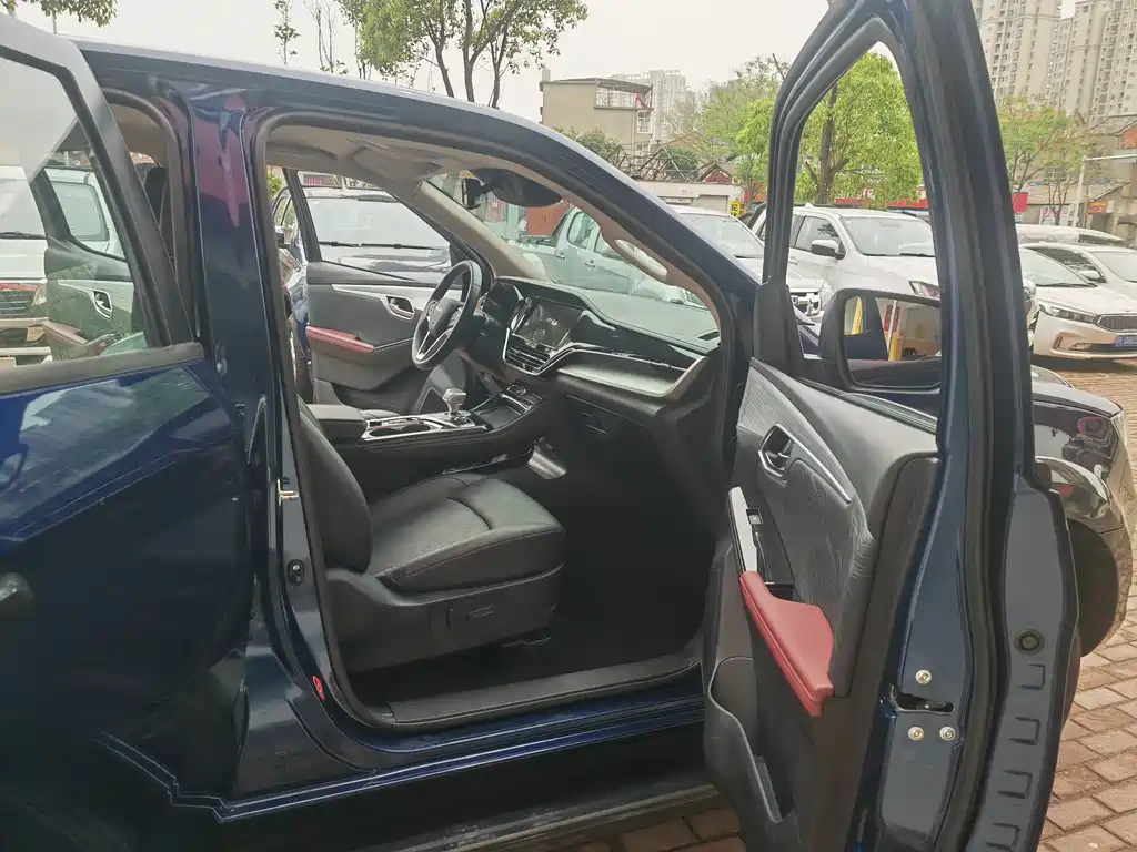 D-MAX 2023 1.9T automatic four-wheel drive V-CROSS joy collar type купить на сайте DeffCars