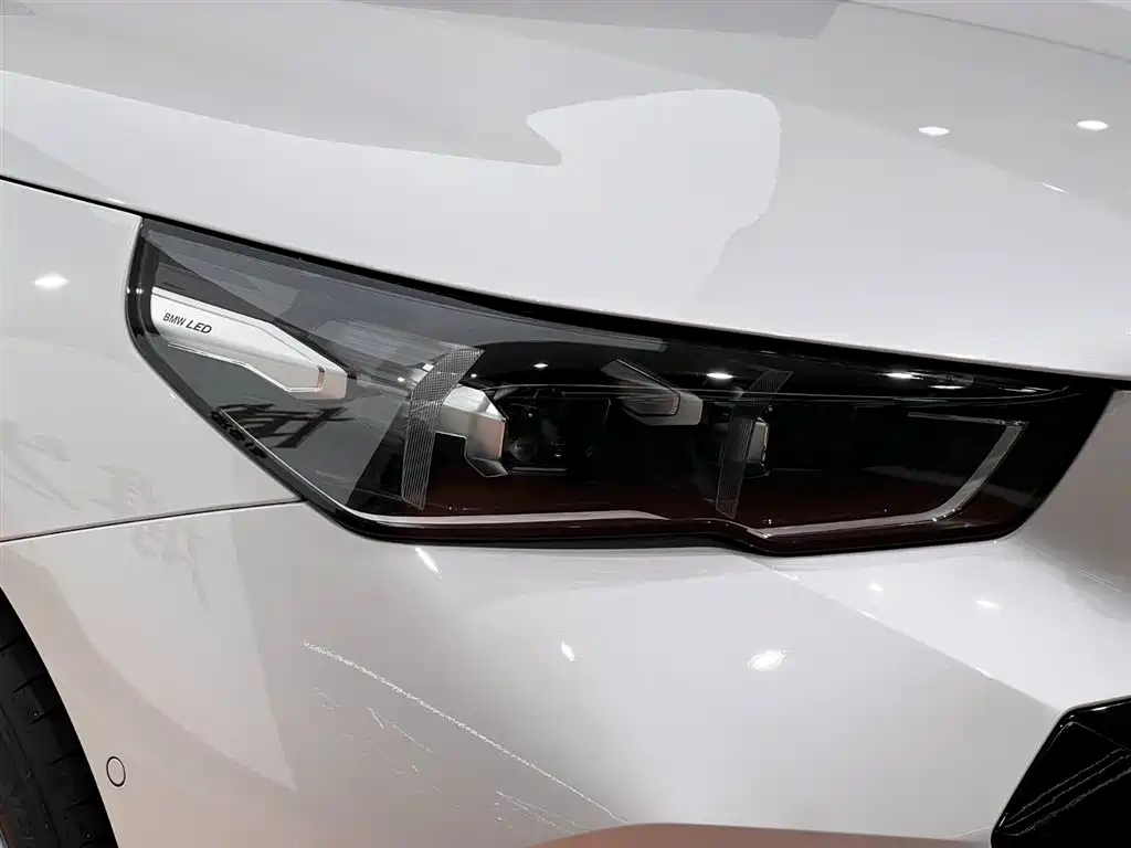 BMW 5 Series 2025 530Li Leading M Sports Package купить на сайте DeffCars