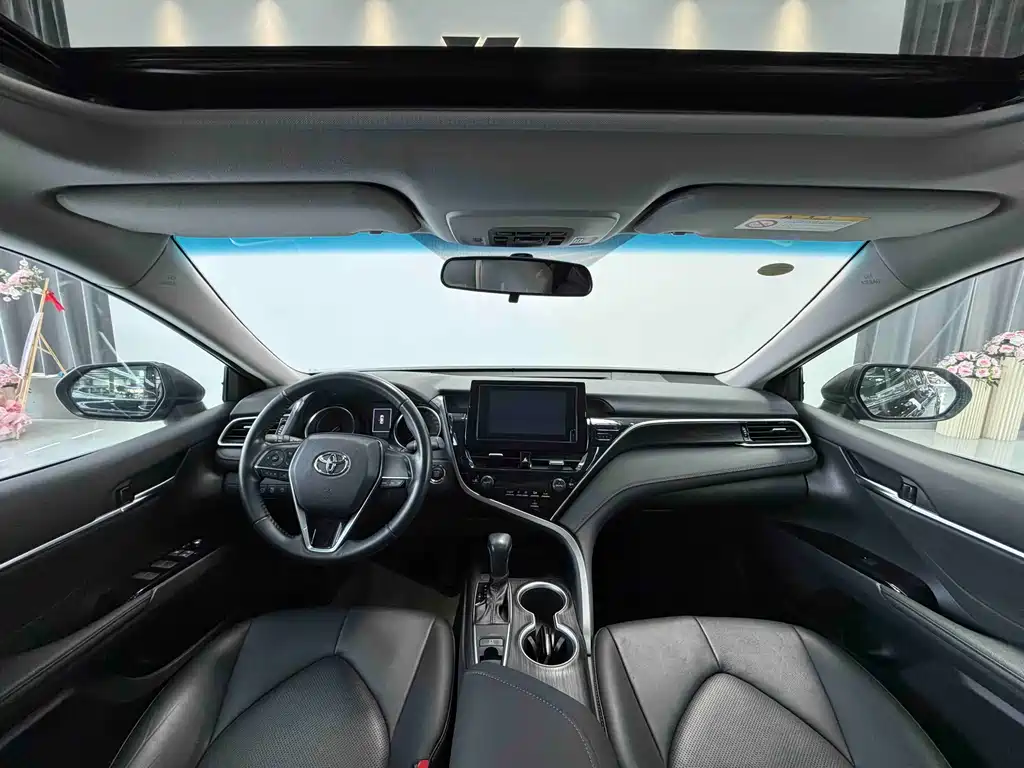 Camry 2022 2.0GVP Leading Edition купить на сайте DeffCars