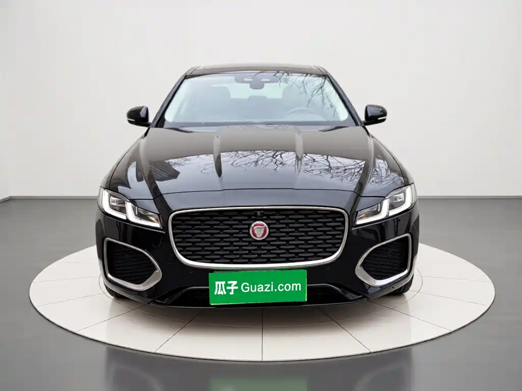 Jaguar XFL 2024 2.0T P250 two-wheel drive exclusive luxury version купить на сайте DeffCars