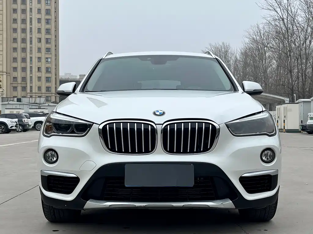 BMW X1 2019 sDrive18Li Exclusive Model купить на сайте DeffCars