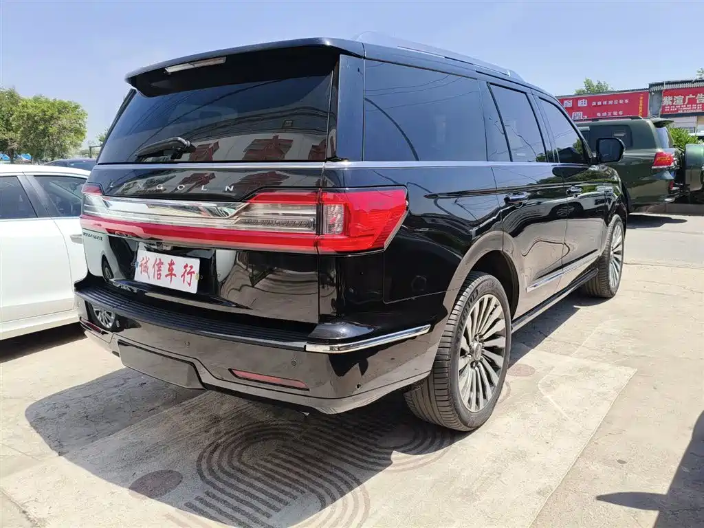 Navigator 2022 3.5T Honor Edition купить на сайте DeffCars