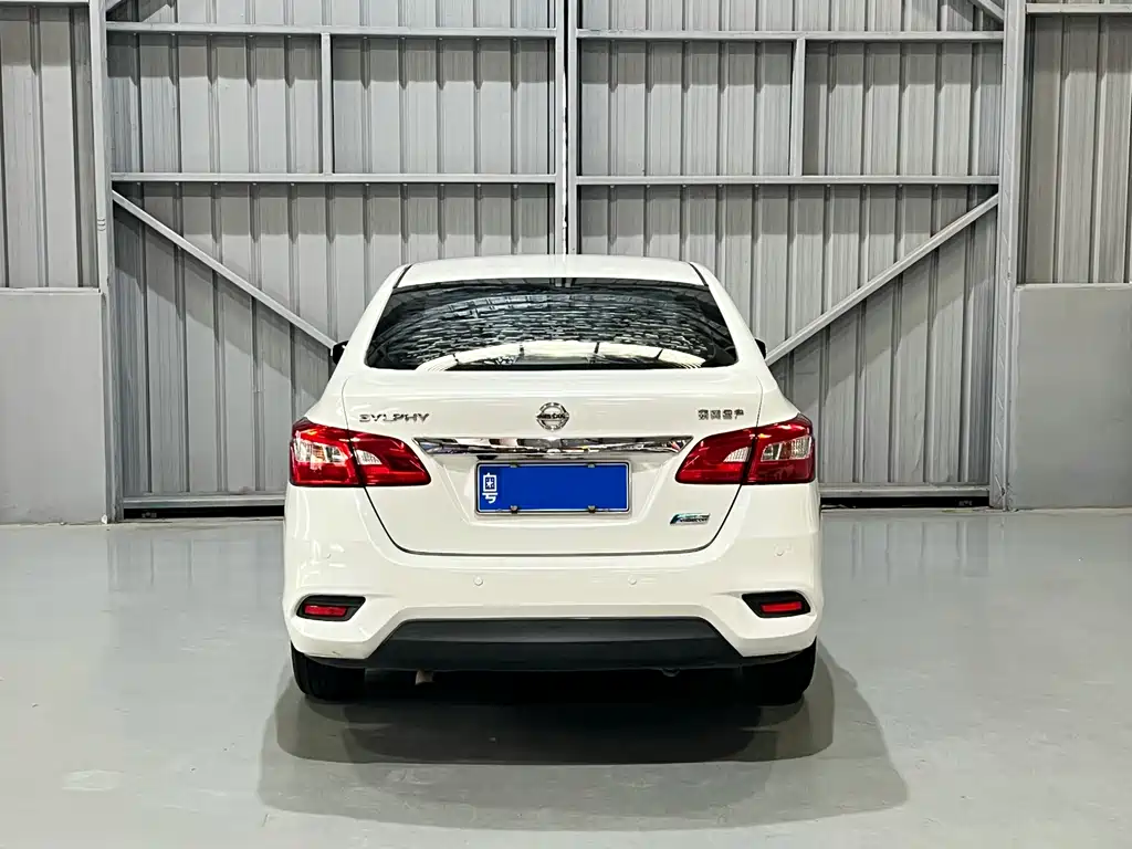Sylphy 2018 1.6XV CVT Exclusive Edition купить на сайте DeffCars