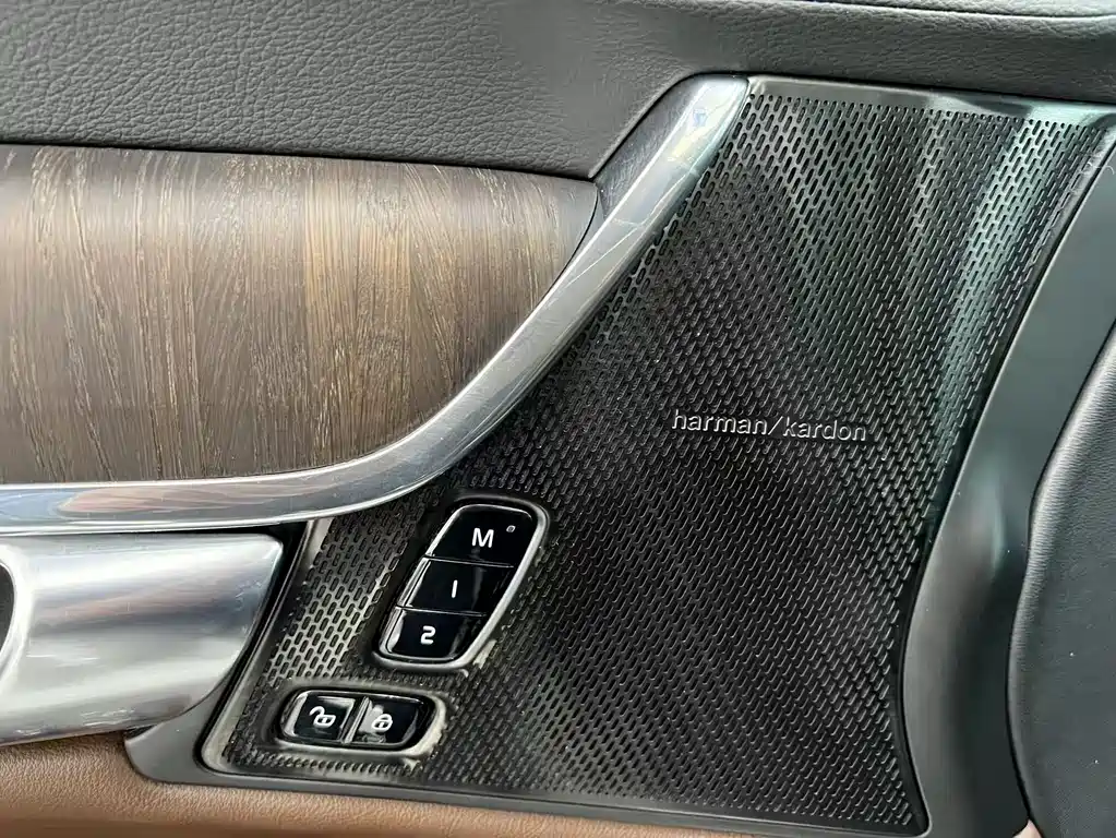 Volvo S90 2024 B5 Zhiyuan Luxury Edition купить на сайте DeffCars