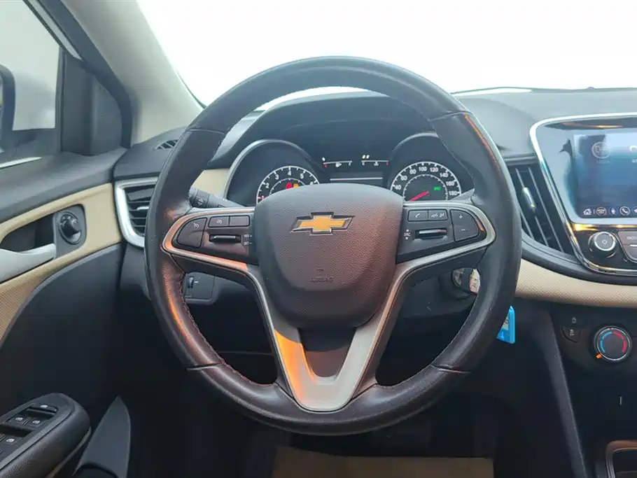Cruze 2022 320 Automatic Sunroof Edition купить на сайте DeffCars