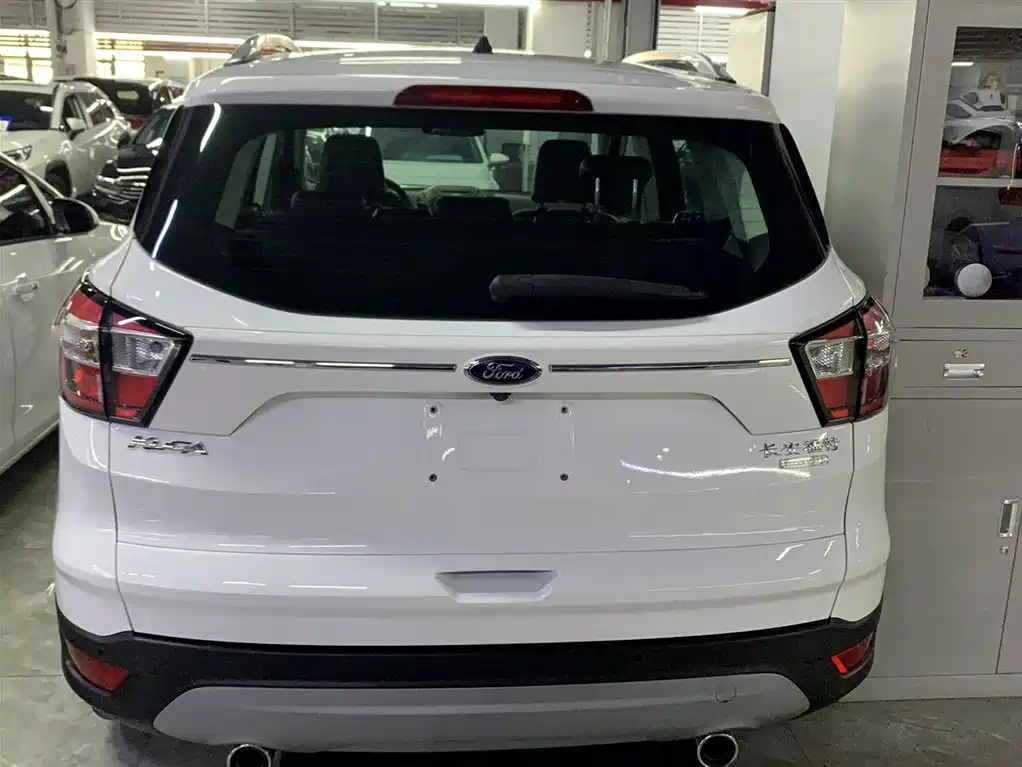 Escape 2018 EcoBoost 180 two-wheel drive luxury wing купить на сайте DeffCars