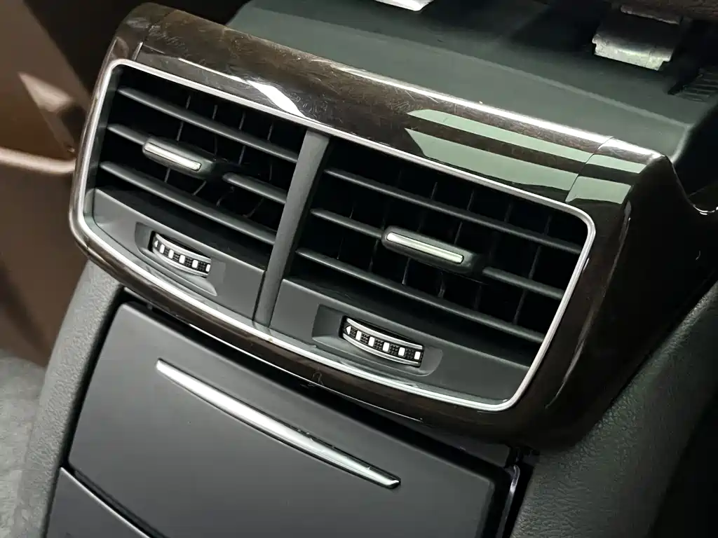 Audi A8 2014 A8L 45 TFSI quattro comfort type купить на сайте DeffCars